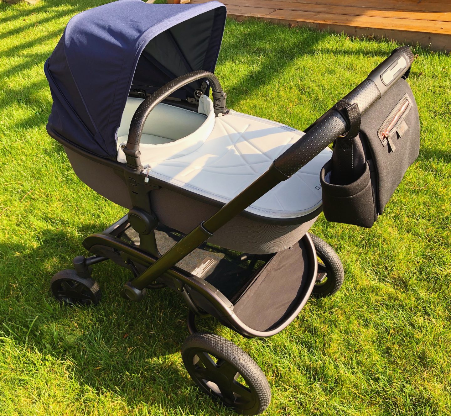 mamas and papas green pram